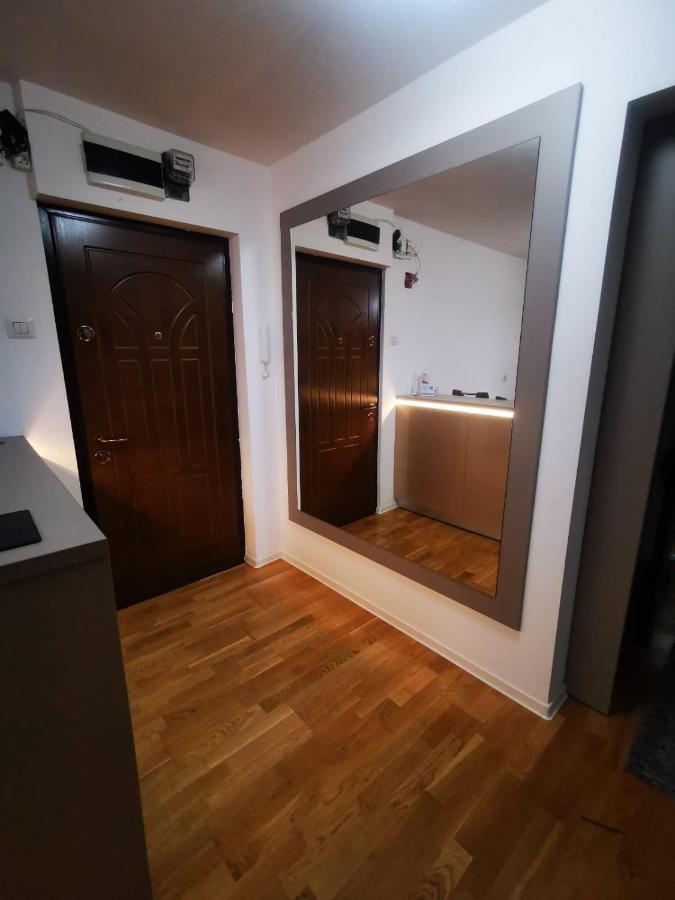 Luxury Apartment. 10 Minutes Taxi Ride To Center Timisoara Exterior photo